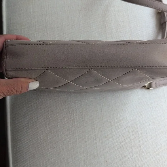 Kate Spade Quilted Leather Gray Crossbody With Gold Hardware. EUC - Picture 8 of 11